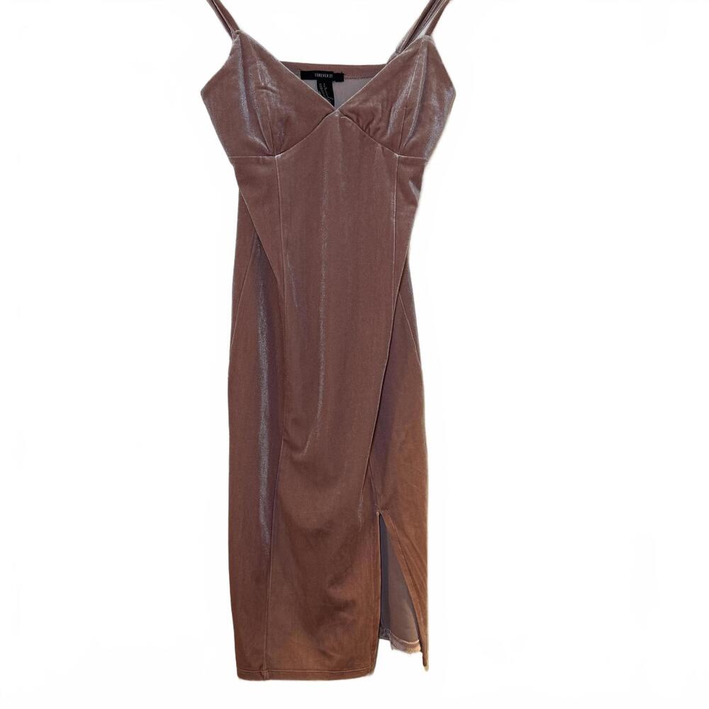 Forever 21 Y2K Slip Dress Velvet Holiday Spaghetti Strap Midi Pink. Sz S